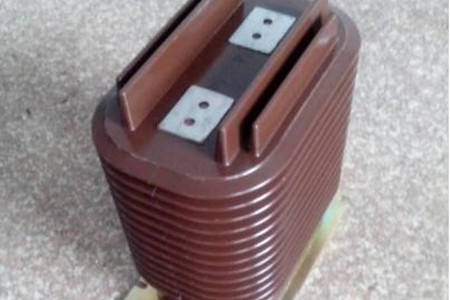 如何區(qū)分電壓互感器和電流互感器？